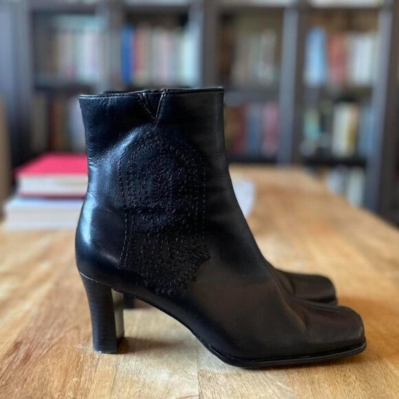 Vintage Black Leather Ankle Boots - Picture 1 of 3
